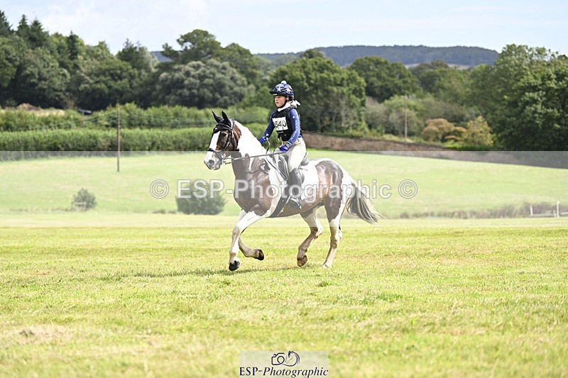 240825X-115610-32650 - 70cm XC 11.00 to 12.00