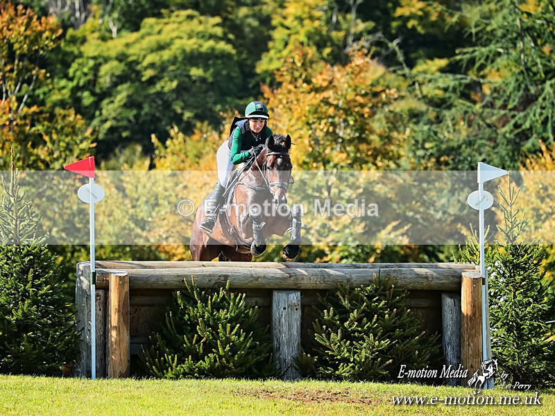 BECorn 140924 326a - Equestrian