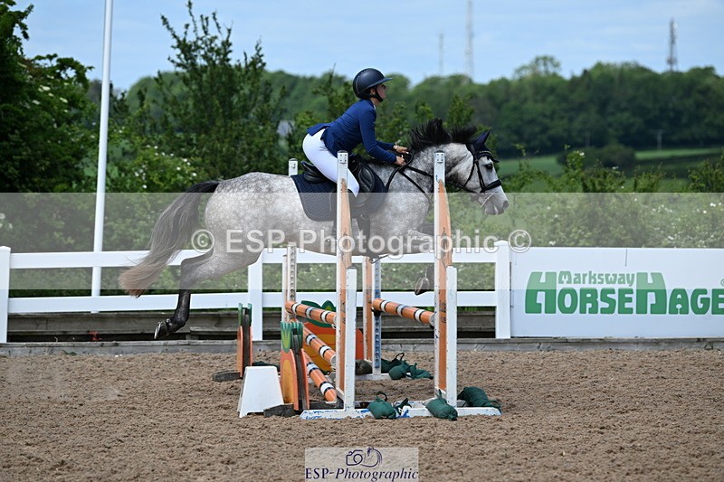 240609A-120210-04396 - Cls 23 Pony Intro 70cm