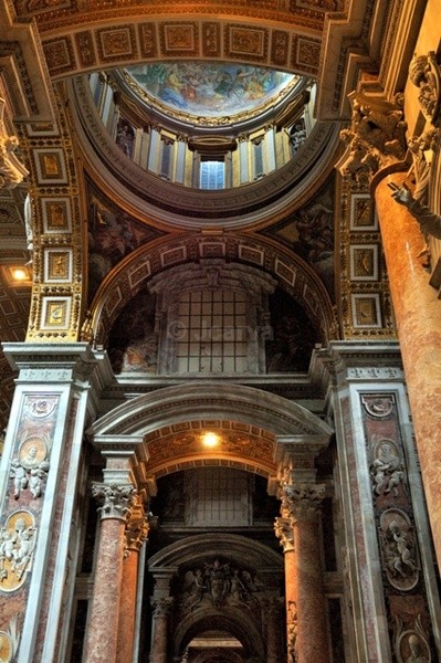 Aisle top view - St. Peter's Basilica
