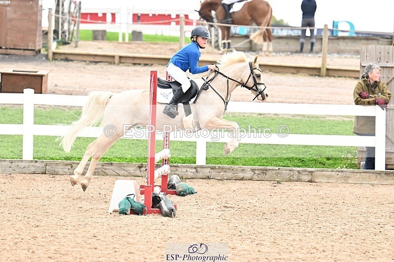 250920-100202-00087 - Cls 20+21 Club and Schools 60cm