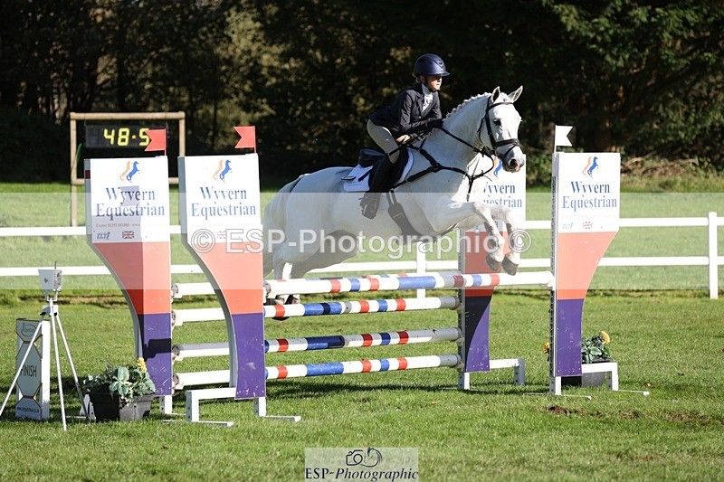 231022-110511-24943 - 653-GREYΓÇÖS.VILLAGE.MELODY-Annabel.Ridgway-TrotUp+SJ