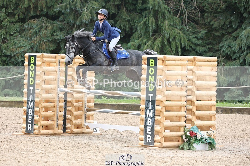 230618-102516-10113 - Cls 19 Pony Intro 1m