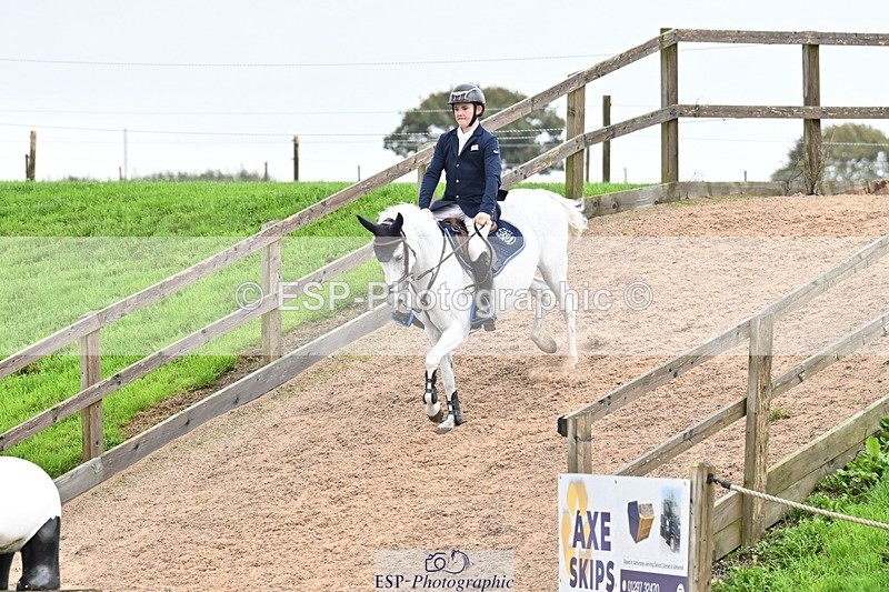 250920-162347-01889 - Cls 22 Pony Intro 90cm Derby