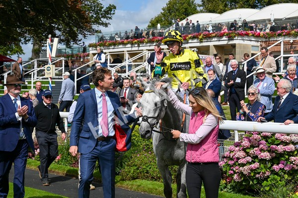 230824-Race 1-Shadow Dance-8359 - Race 1 1.50pm Sky Bet Handicap