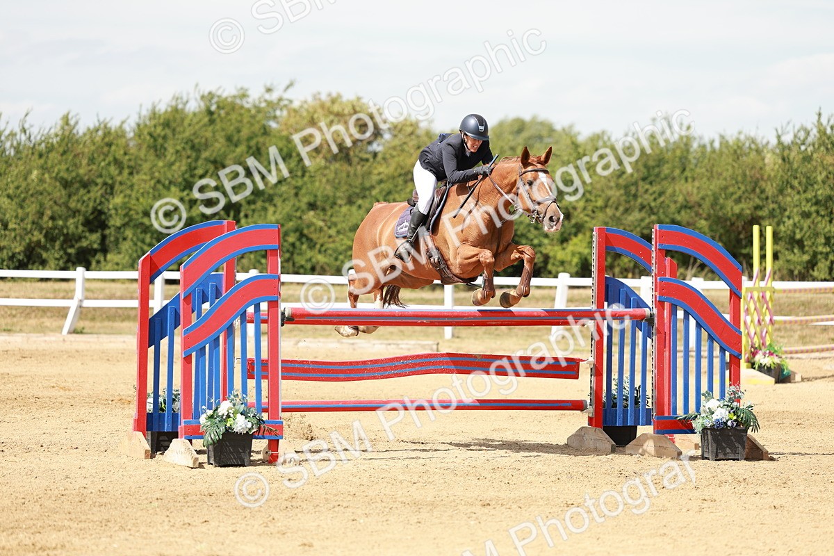 SBM_007944 - Class 4 - Senior Foxhunter - 1.20m Open