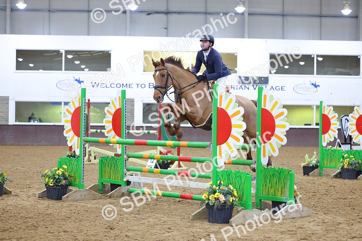 1I0A5035 - Class 9 - Senior Newcomers/ 1.10m Open