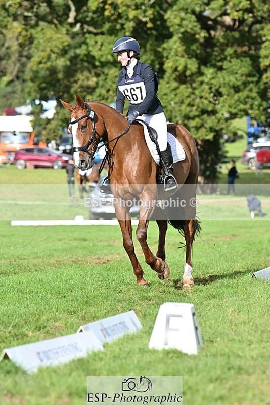 231020-144025-10957 - 667-BAILE.NA.CROISE-Emma.Pine-DR