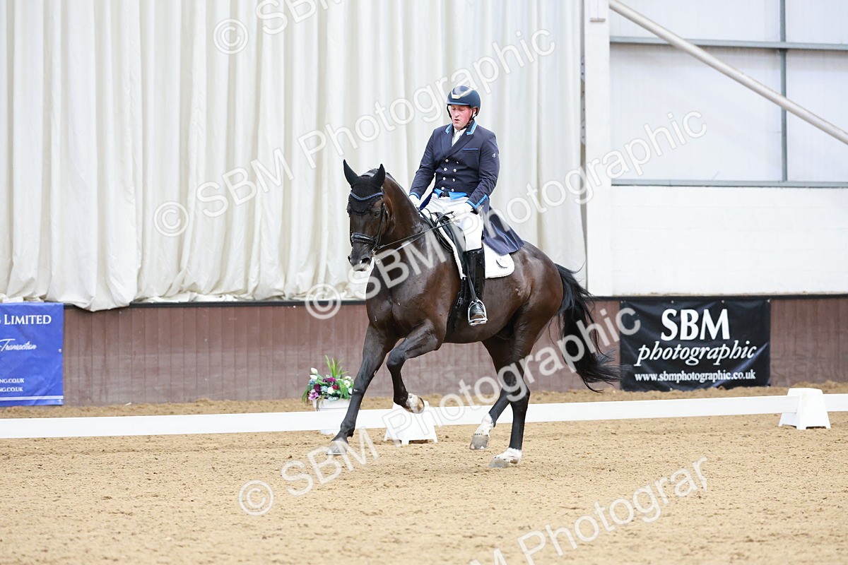 SBM_015953 - Class 5 - FEI INT II - 15.48-17.00