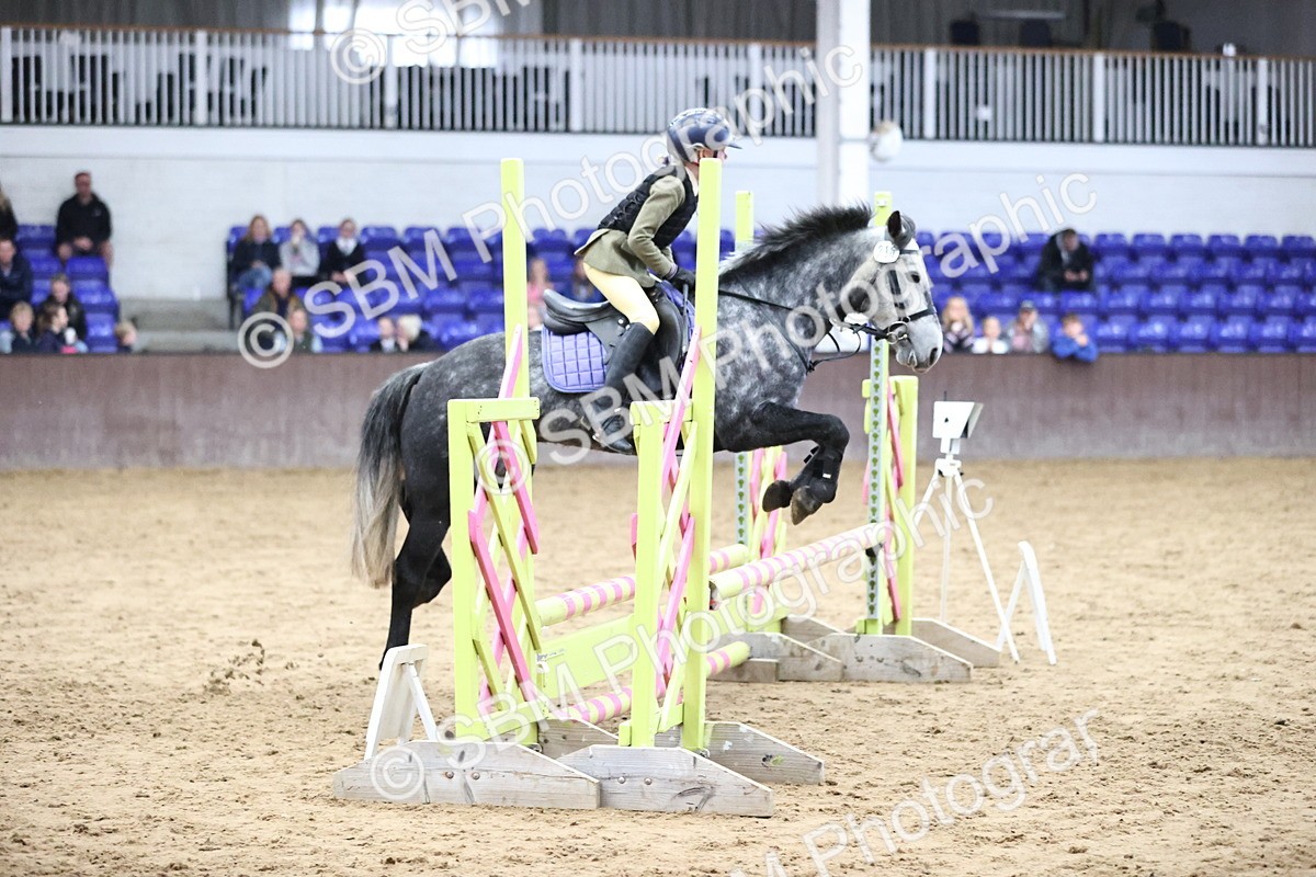 SBM_001516 - Class 5 - Henlow Veterinary Hospital 70cm