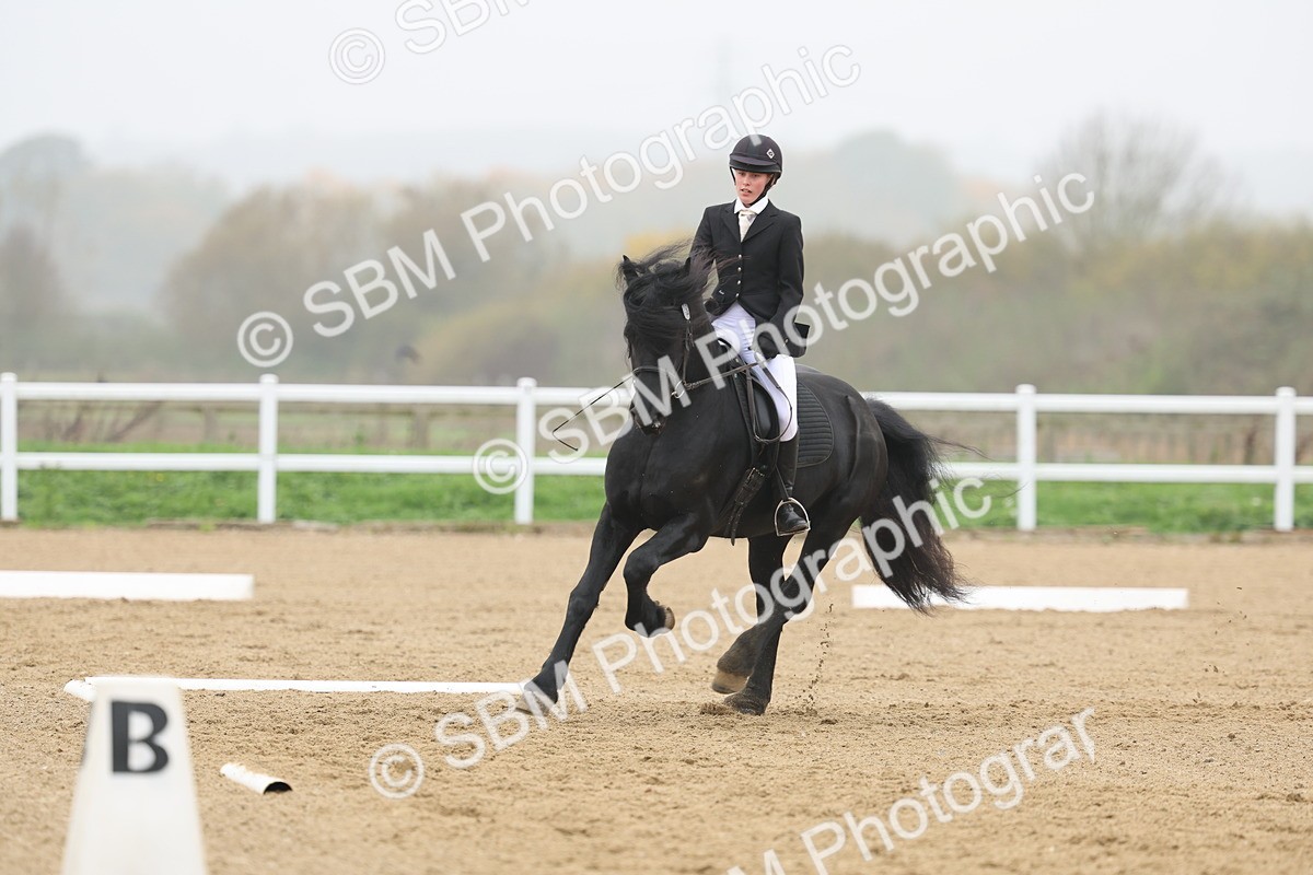 SBM_002553 - Class 5 - Novice 27