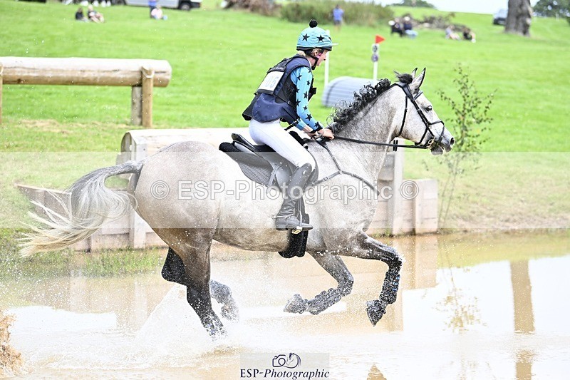 240803-134326-07294 - 205-Jessica_Thomas-QUALITY_STEP_ON