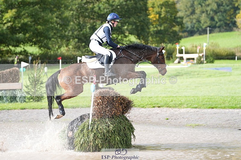 251024A-133720-11185 - B-169-Jessica.McCaldin