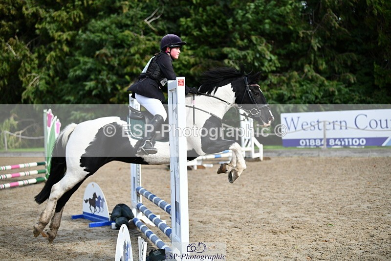 251004A-131929-01215 - Classes 6 & 7 60cm