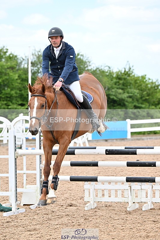 240605A-133310-00576 - Cls 3 Snr 1.05m Open