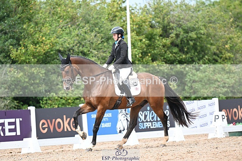 250907-130519-09955 - 031-Rebecca.ParsonageMr.T.STW