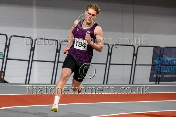 StudInd-914896 - Track Male Set One