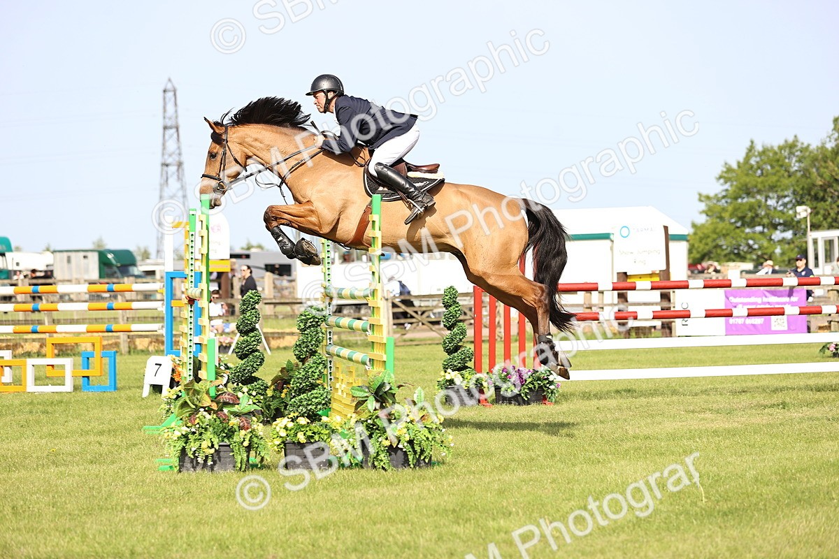 SBM_01364 - Class 200 - Martin Grant Homes Welcome Stakes 1.25m Open
