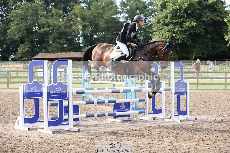 240804-100853-10911 - 359-Max_Forster-HOLD_ON_MY_HEART