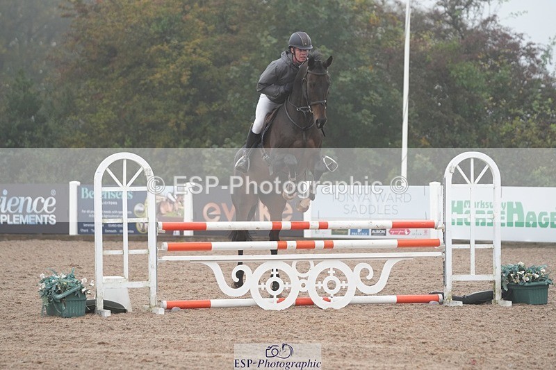 251003-104131-00098 - Cls 6 British Novice and 90cm