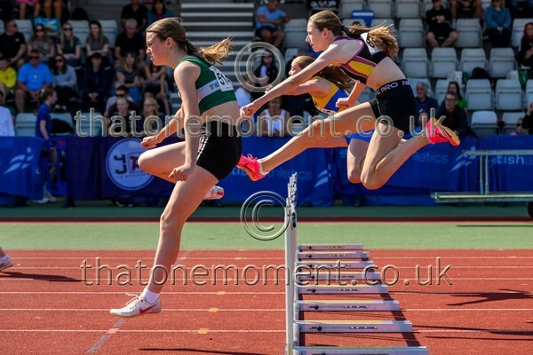 Age25SAT-916942 - Track Female Set One