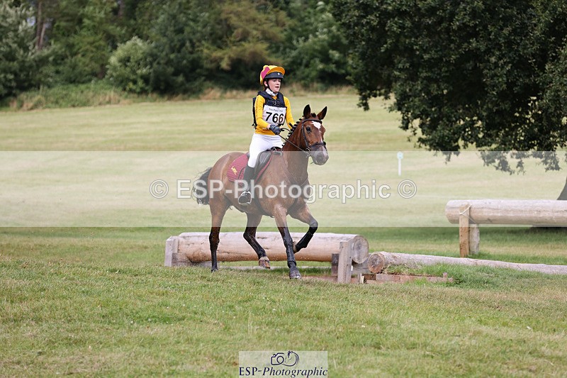 240825X-153810-36319 - 80cm XC 15.30 to 16.30