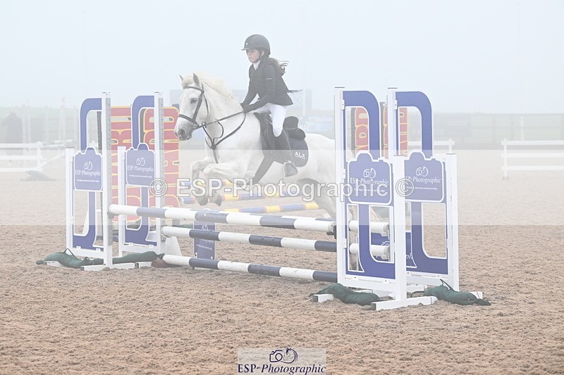 240907A-092701-00112 - Cls 1 Pony Intro 70cm