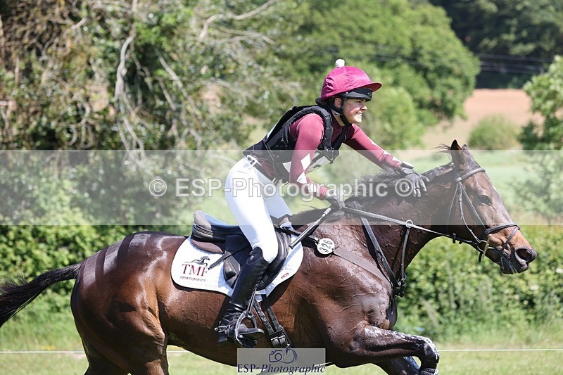 240525-110641-12560 - 326-BALLINAMEEN_BOYLE-Georgie_Selley