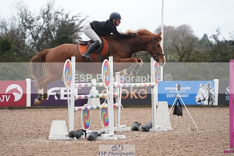 251107-130333-01053 - Cls 6 Foxhunter and 1.20m Open