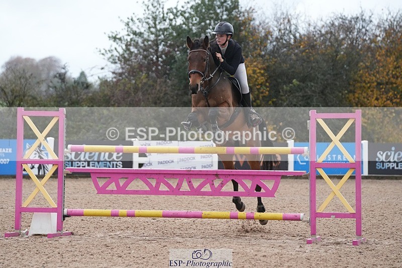 251107-130103-01041 - Cls 6 Foxhunter and 1.20m Open