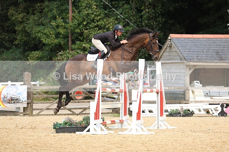 3E7A2581 - Class 8: Senior Newcomers/1.10m open