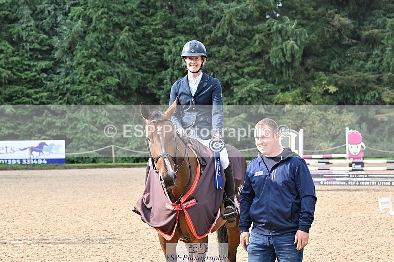 240818-093554-03424 - Cls 8A Snr British Novice