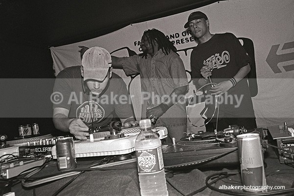 12 - Friends-&-Family @ the-roadhouse 28.06.03