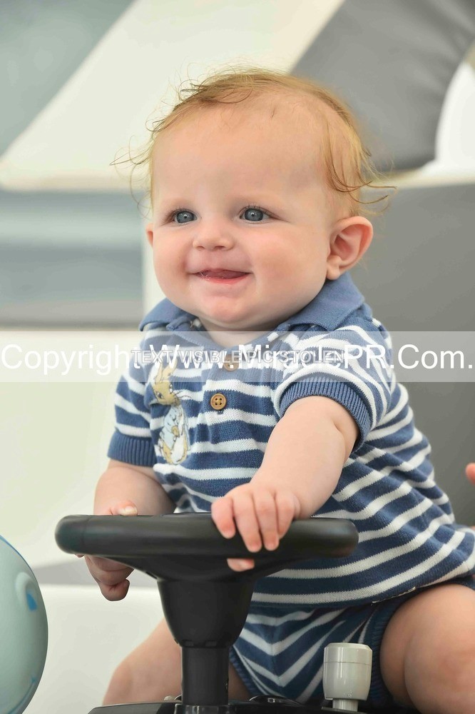 SH4_2189 - Bonny baby competition.