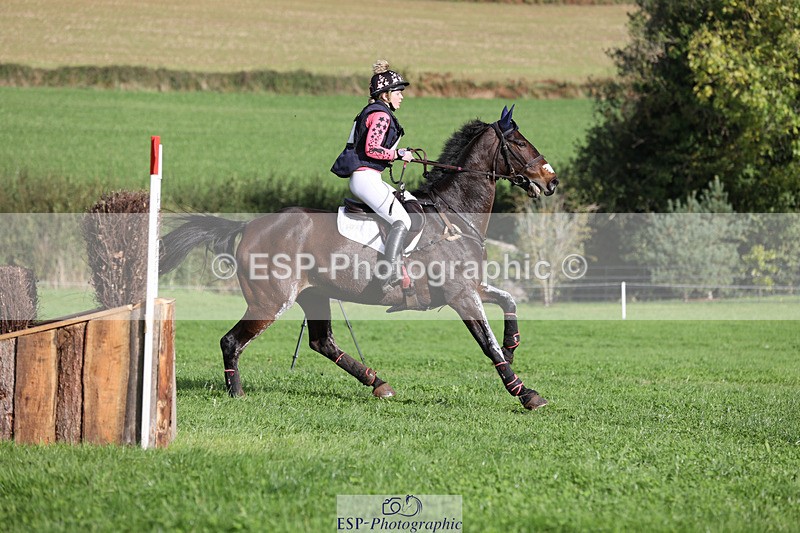 241025-114138-06542 - 055-Ellie.Fredericks-UPPER.CLASS.BRIT