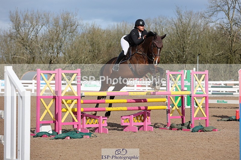 240223A-114011-00923 - Cls 4 Snr 1.05m Open