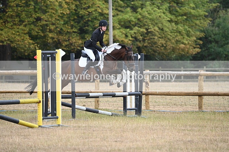 WJ6_0844 - Class 14 Intermediate Jumping 75cm