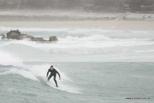 SU 110509-26 - Surf May 09