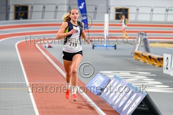 Age26SUN-910613 - Track Female Set Two