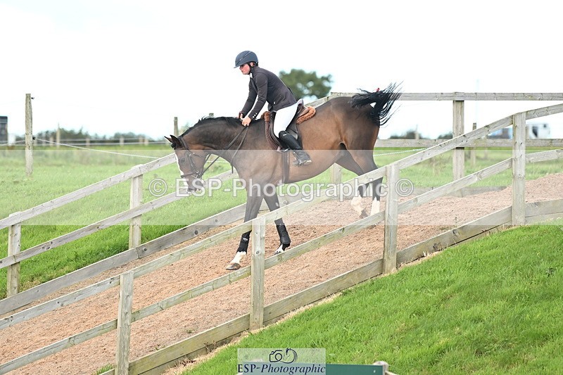 240912A-170817-02471 - Cls 7 Snr 90cm Open Speed Derby