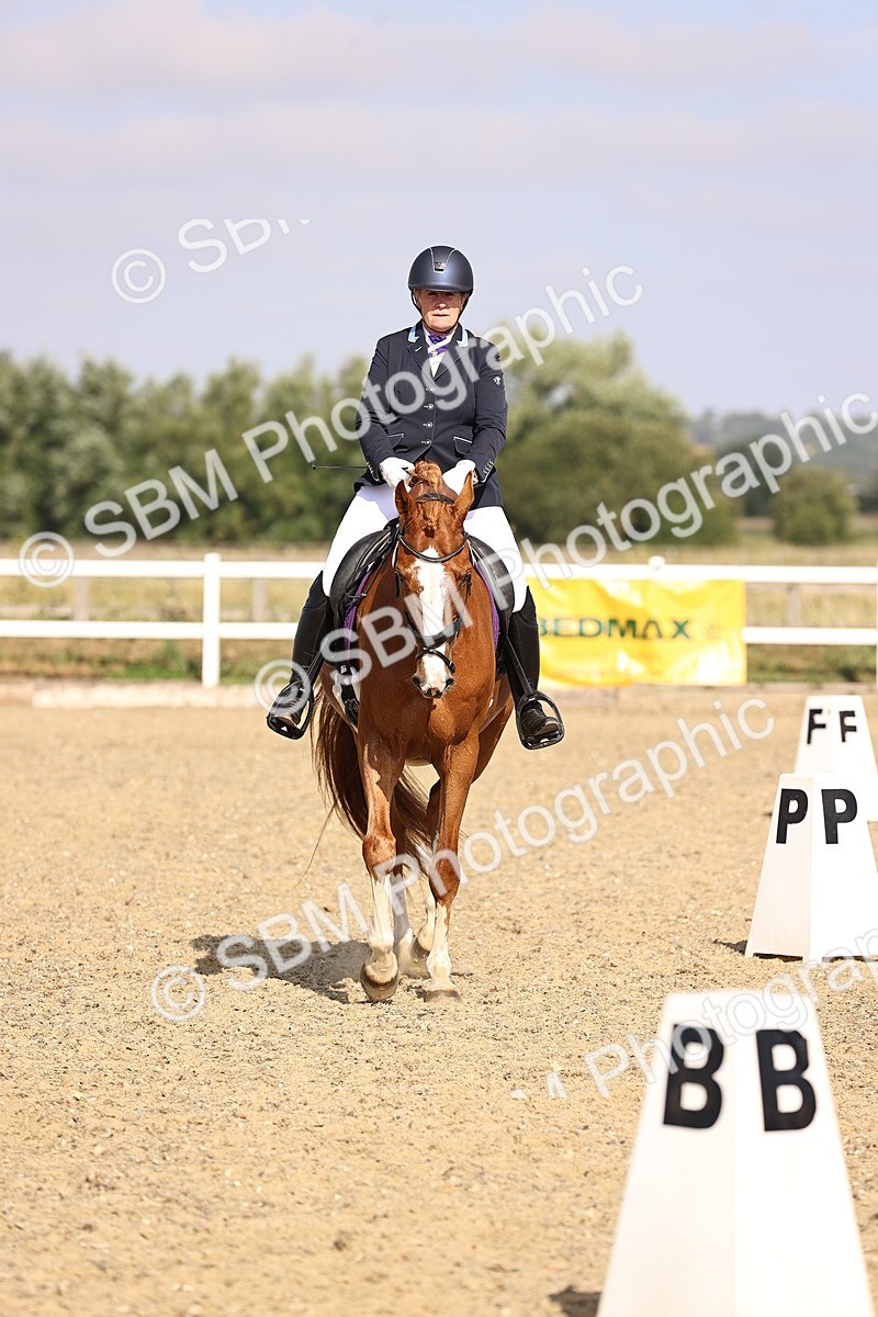 SBM_008582 - Novice 5 - 08.30-9.33
