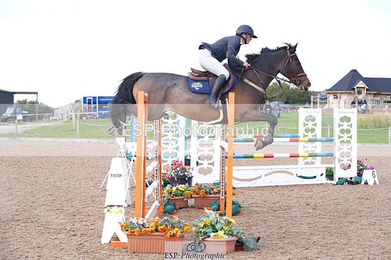 241005A-155606-05121 - SAT Cls 12 Snr Fox & 1.20m Open