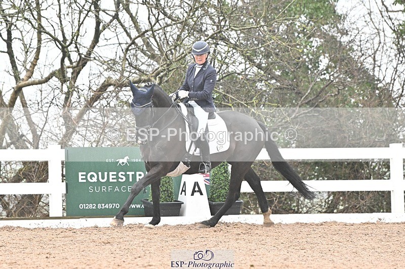 250215-120955-03336 - 228-Louise.Hutchinson-Shovern.Noire