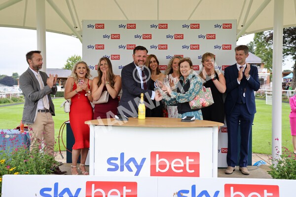 yr24072021r6-25 - Race 6 5.00pm Sky Bet Supporting New Beginnings