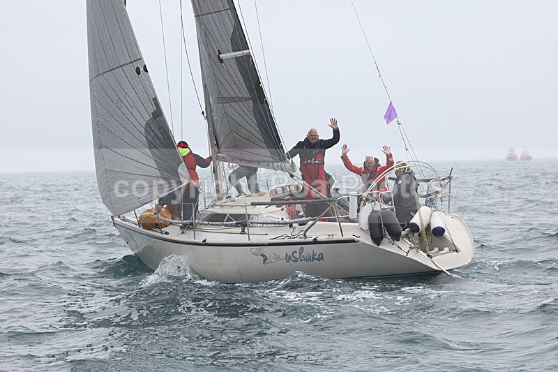 210703 AQUA GBR4944R 5T7A0107 copy - ROUND THE ISLAND RACE 2021