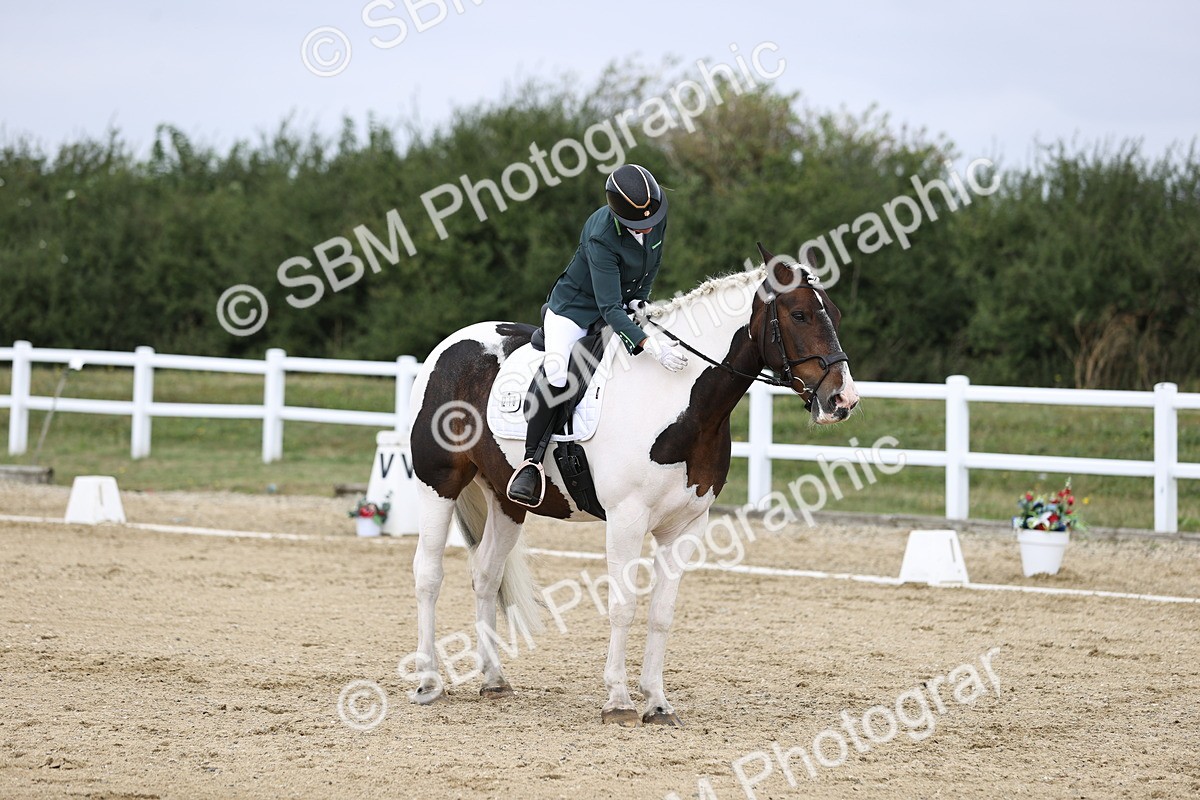 SBM_016802 - Class 14 Novice 23 - 11.53-12.56