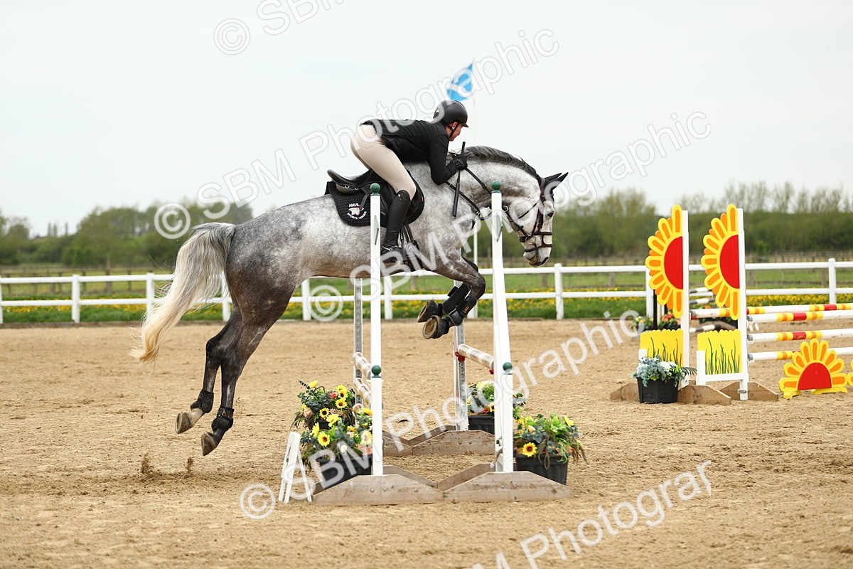 SBM_000573 - Class 2 - Senior British Novice 90cm