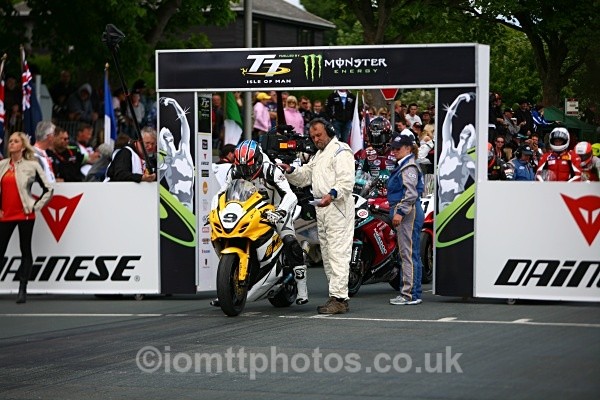  - Senior Race - TT 2010