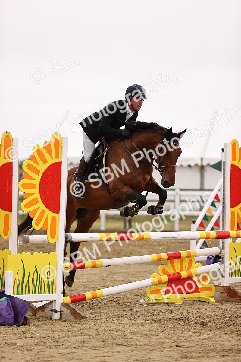 SBM_025209 - Class 9 - Senior British Novice - 90cm