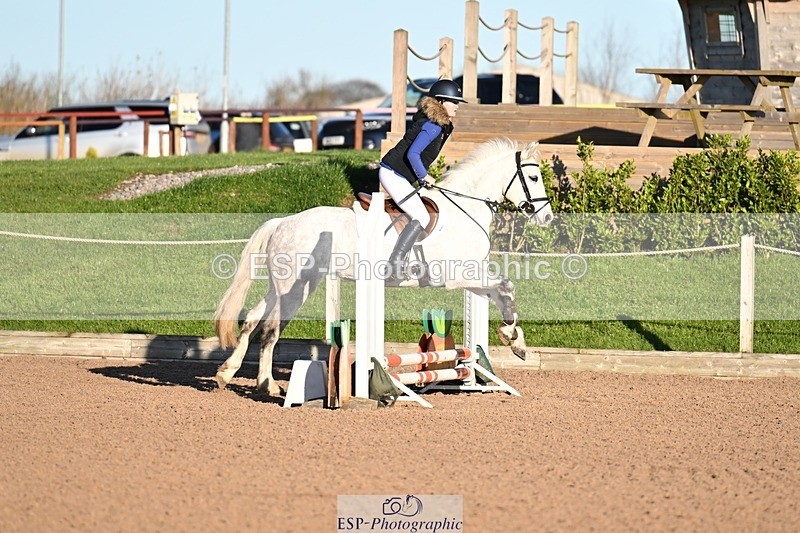 251130-100447-01272 - Cls 18 50cm Clear Round